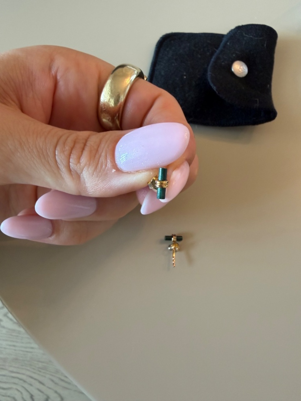 MISSOMA GREEN STONE STUD EARRINGS - Picture 2 of 3